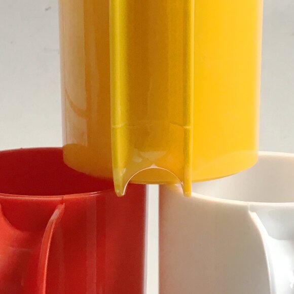 Mid-Century Space Age Ingrid Chicago Multicolor Stacking Picnic Cups Set of 5 - Picture 13 of 15